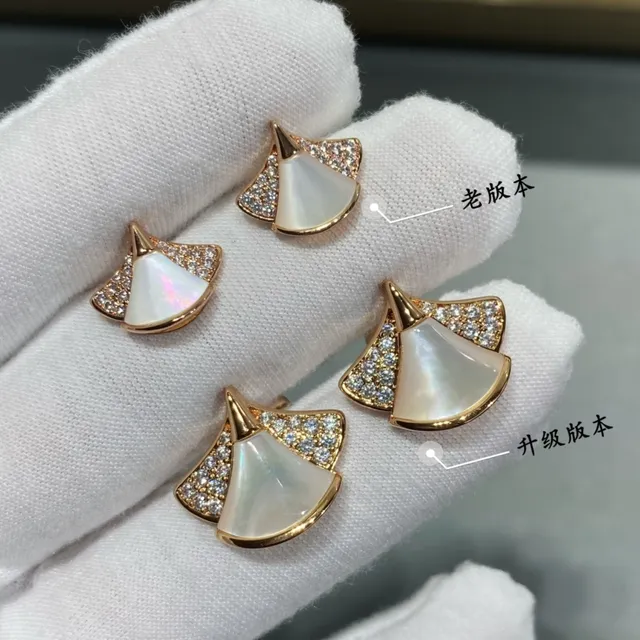 Boucles d'oreilles en forme d'éventail en nacre de perle et pierres pavées 8