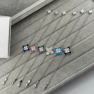 Pulseras de colgante floral con cuatrohojas de esmalte y cristal