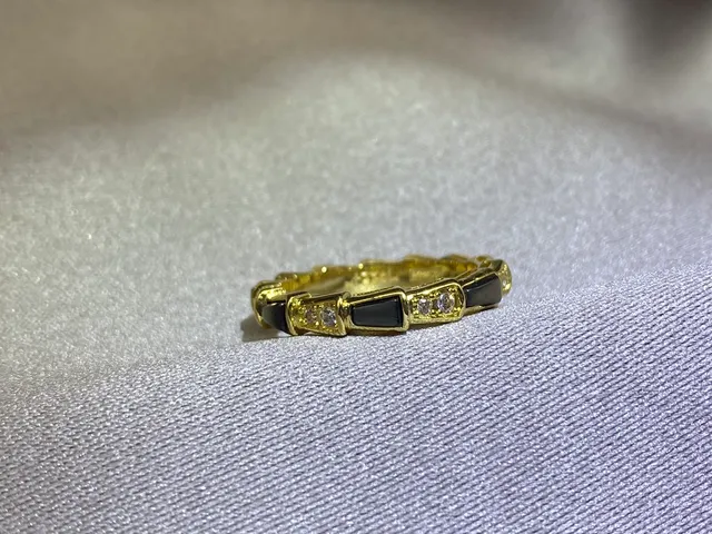 Gold Black Segmented Band Rectangular Inlays Ring 4
