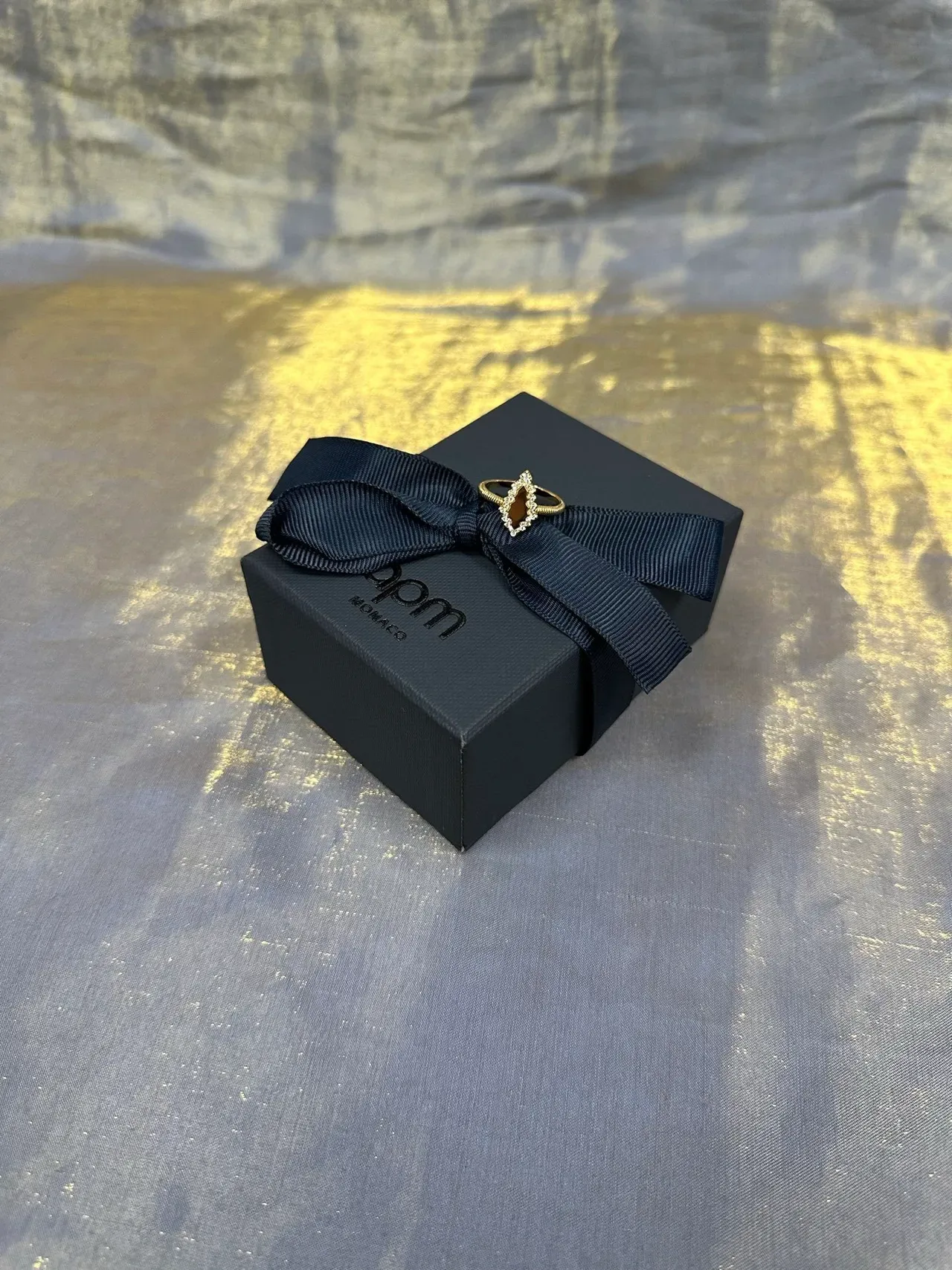 Gold Blue Marquise-Shaped Setting Ring 7