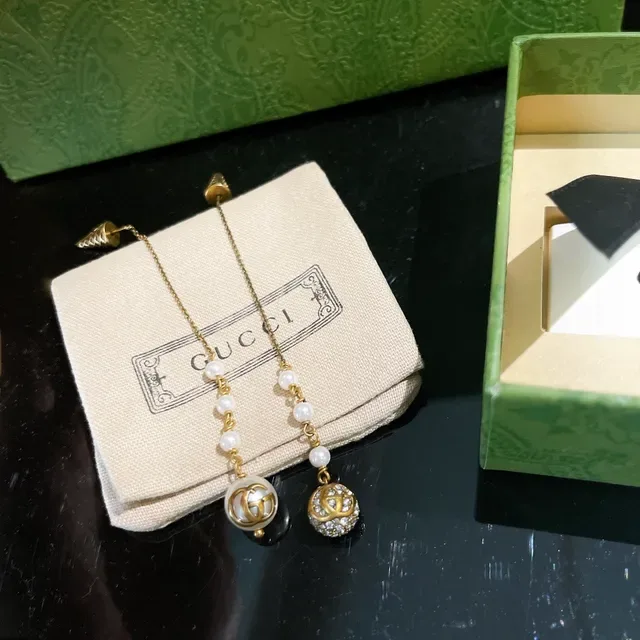 Gold Brown Asymmetrical Pearl-and-Crystal Dangle Earrings 4