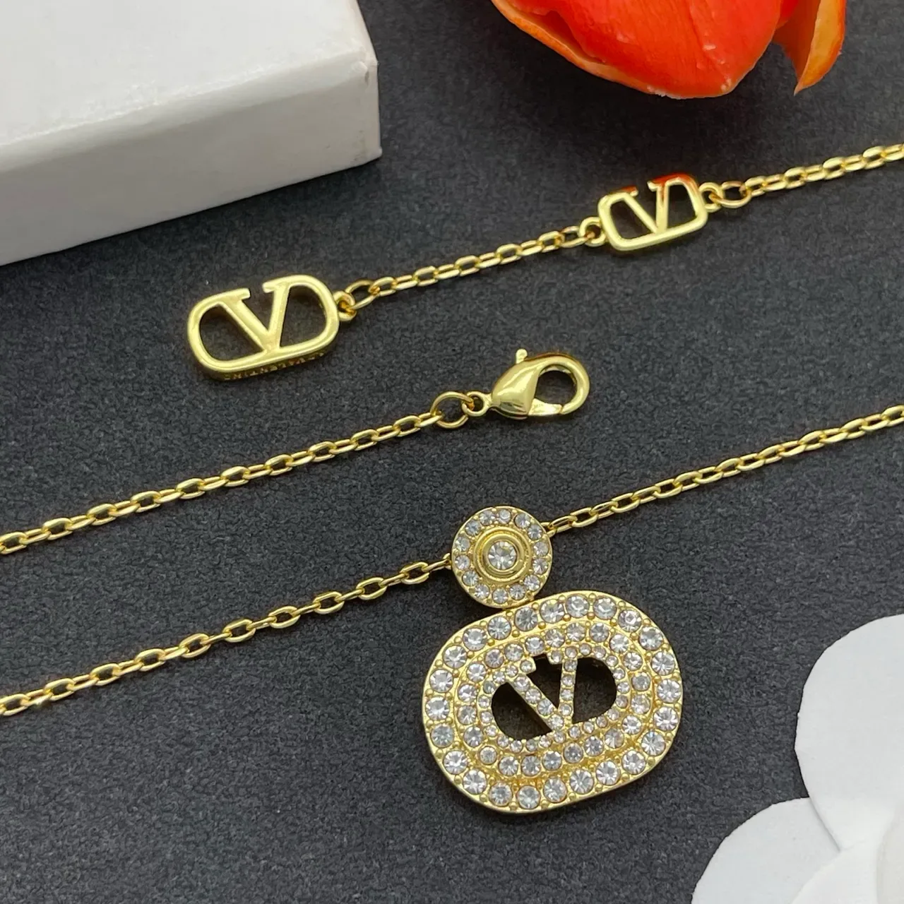 Gold Green Chain Pavé-Set Stones Necklace 4