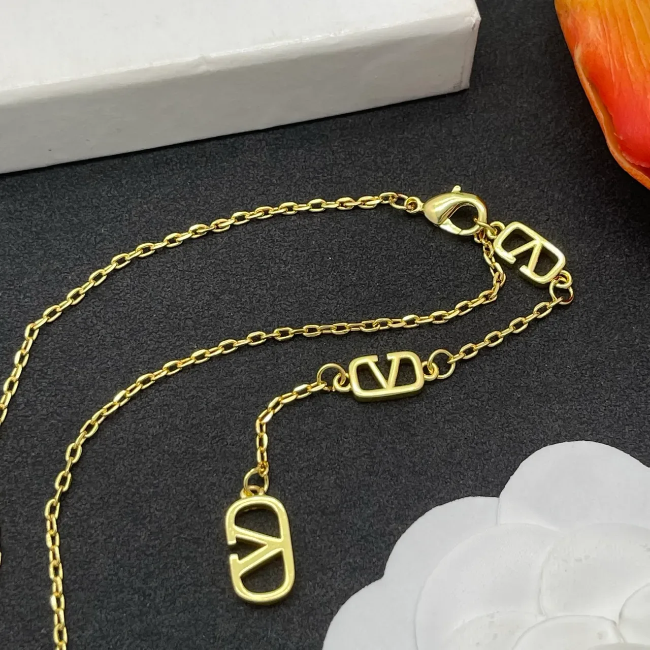 Gold Green Chain Pavé-Set Stones Necklace 5