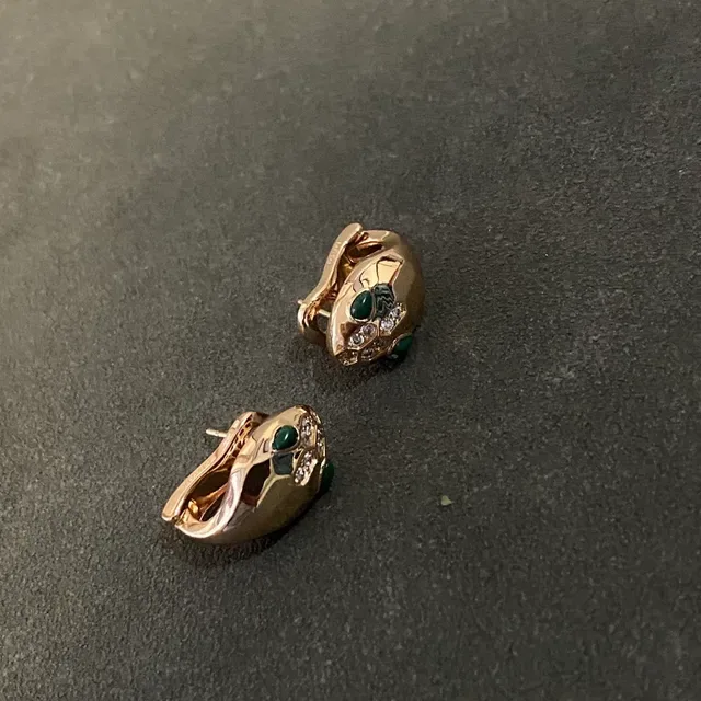 Gold Green Snake-Head Motif Earrings 2