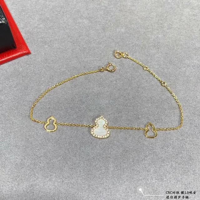 Gold Multicolor Chain Gourd-Shaped Enamel Pendant Bracelet 3