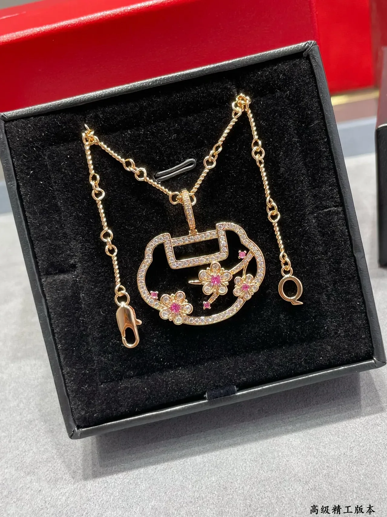 Gold Pink Openwork Pendant Pavé-Set Clear Stones Necklace 2