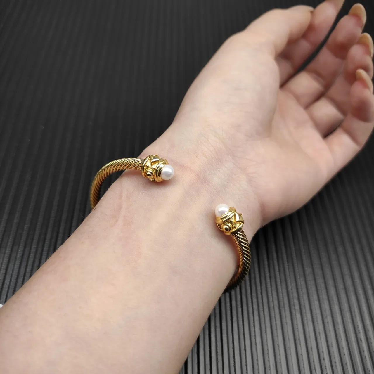 Gold Rope-Twist Pearl and Diamond End Cap Open Bangle Bracelet 7