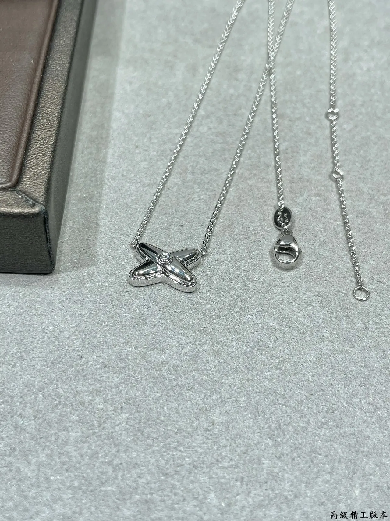 Gold Silver Cross-Shaped Pendant Single Central Stone Necklace 4