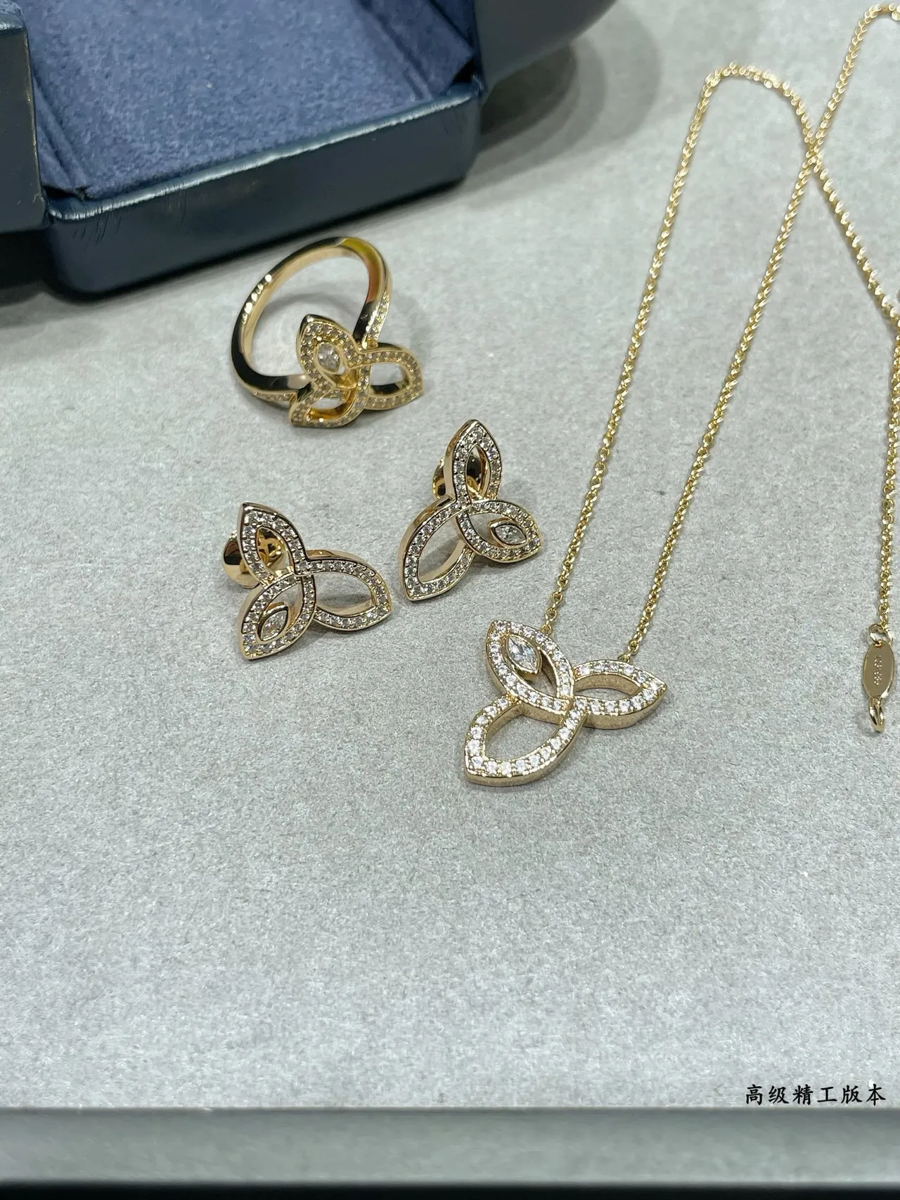 Gold Silver Interlocking Leaf Motif Pavé-Set Stones Earrings 3