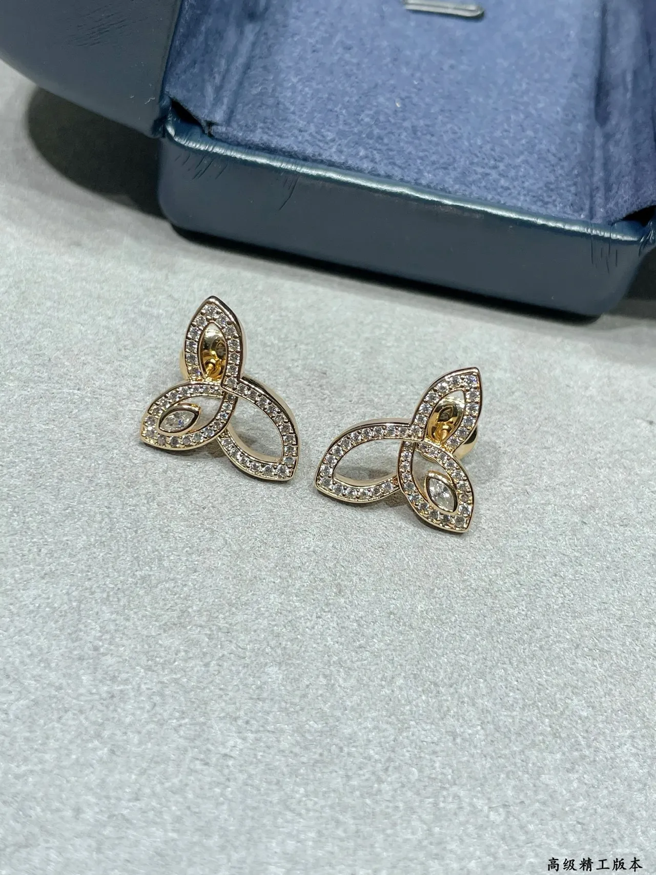 Gold Silver Interlocking Leaf Motif Pavé-Set Stones Earrings 5