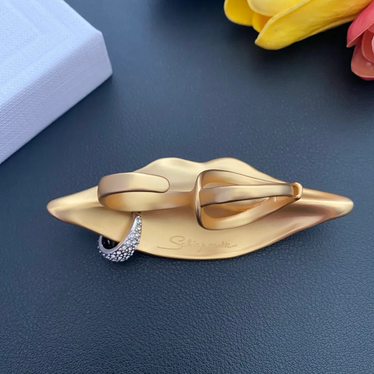 Gold Silver Leaf-Shaped Textured Metal Brooch 3