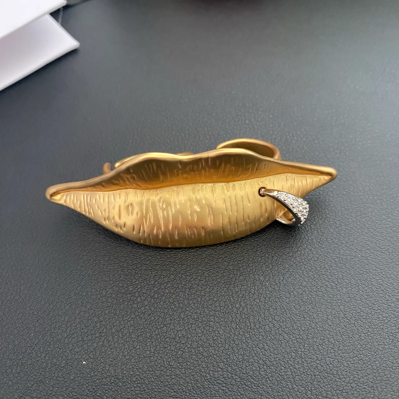 Gold Silver Leaf-Shaped Textured Metal Brooch 6