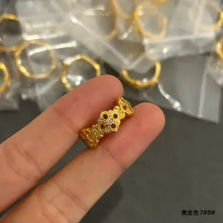 Anillo de Oro y Plata con Diseño Floral Ornado de Filigrana Abierta