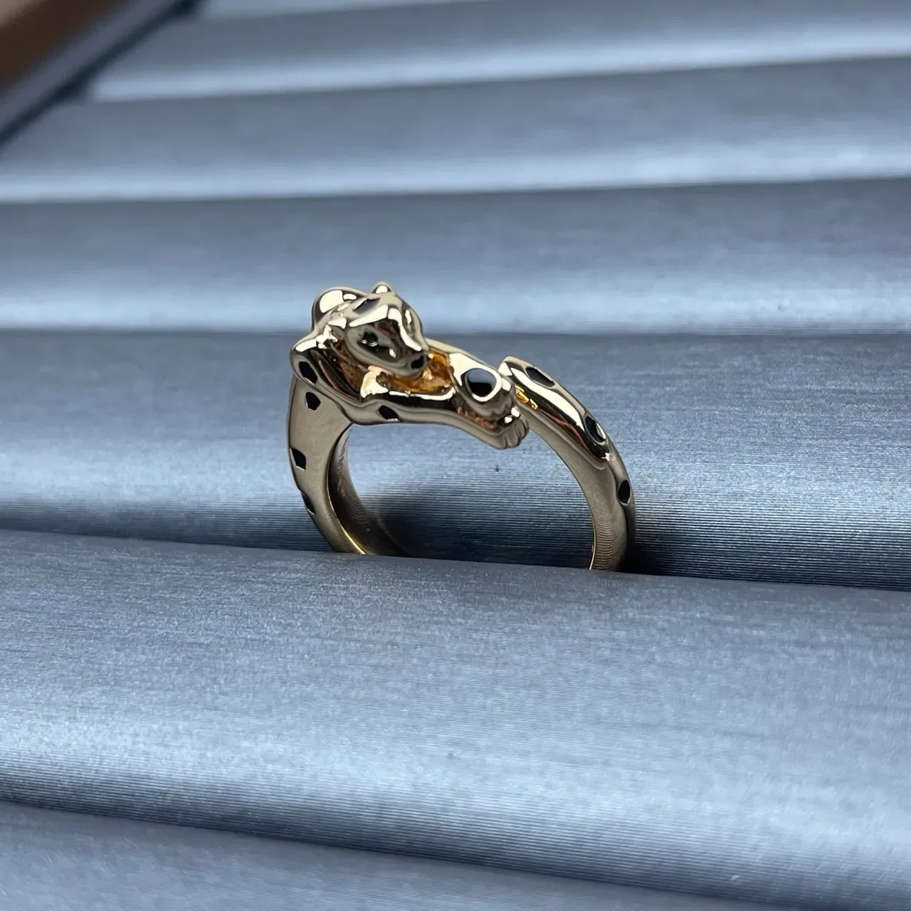 Gold Silver Sculpted Animal-Head Motif Open-Band Design Ring 4
