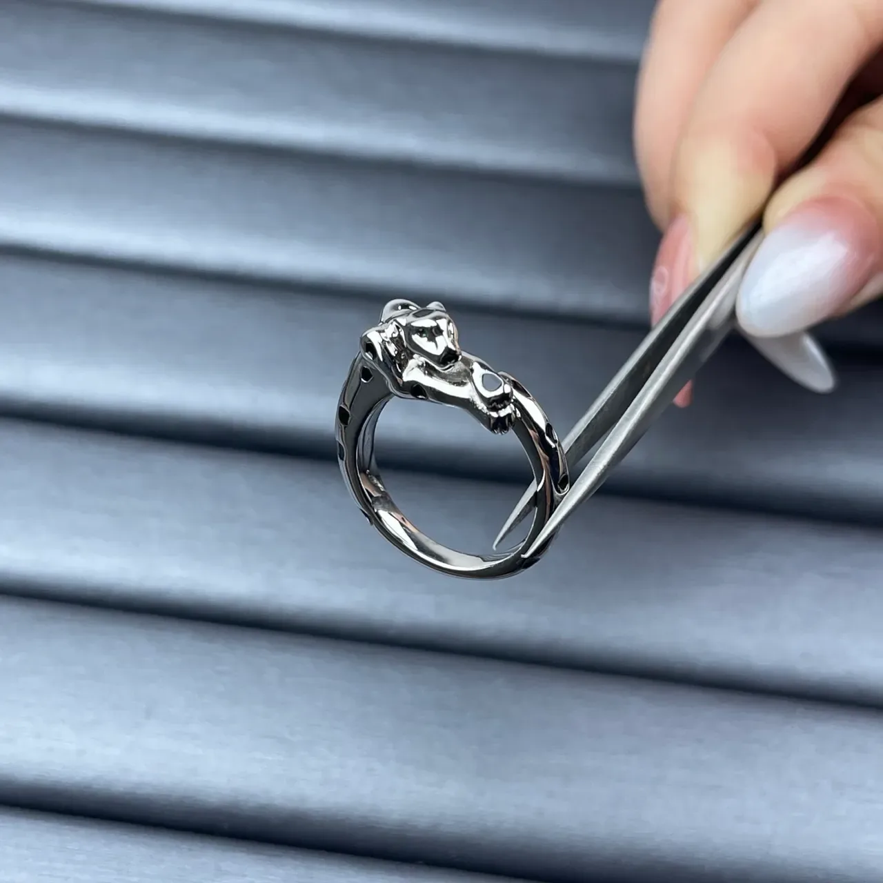 Gold Silver Sculpted Animal-Head Motif Open-Band Design Ring 6