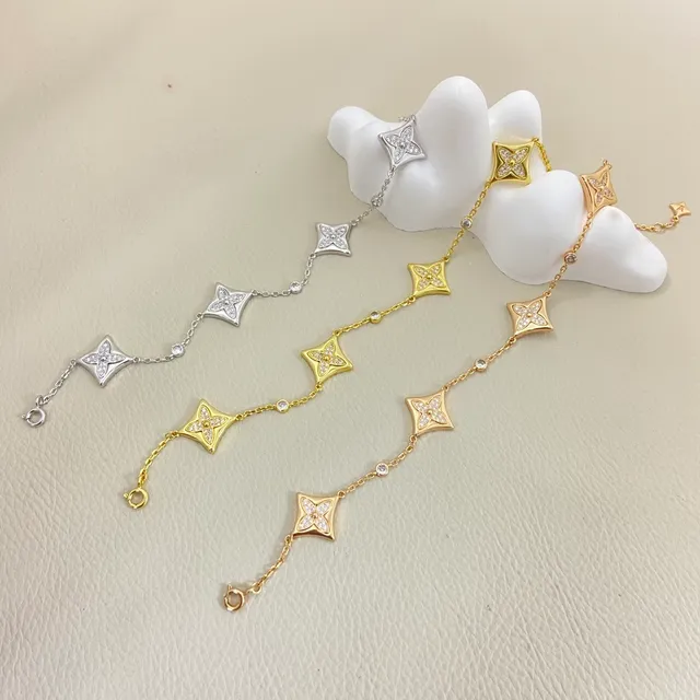 Gold Silver Star-Shaped Quatrefoil Motifs Pavé-Set Clear Stones Necklace 2