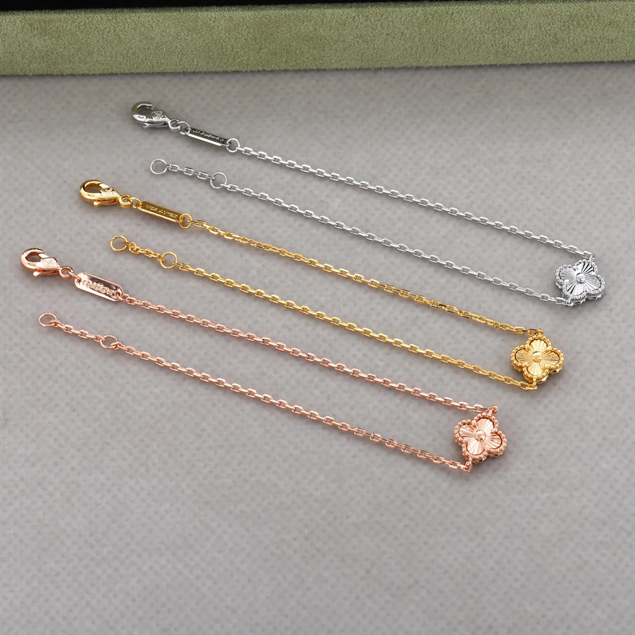 Gold Silver Thin Curb Chain Four-Leaf Clover Charm Bracelet 5