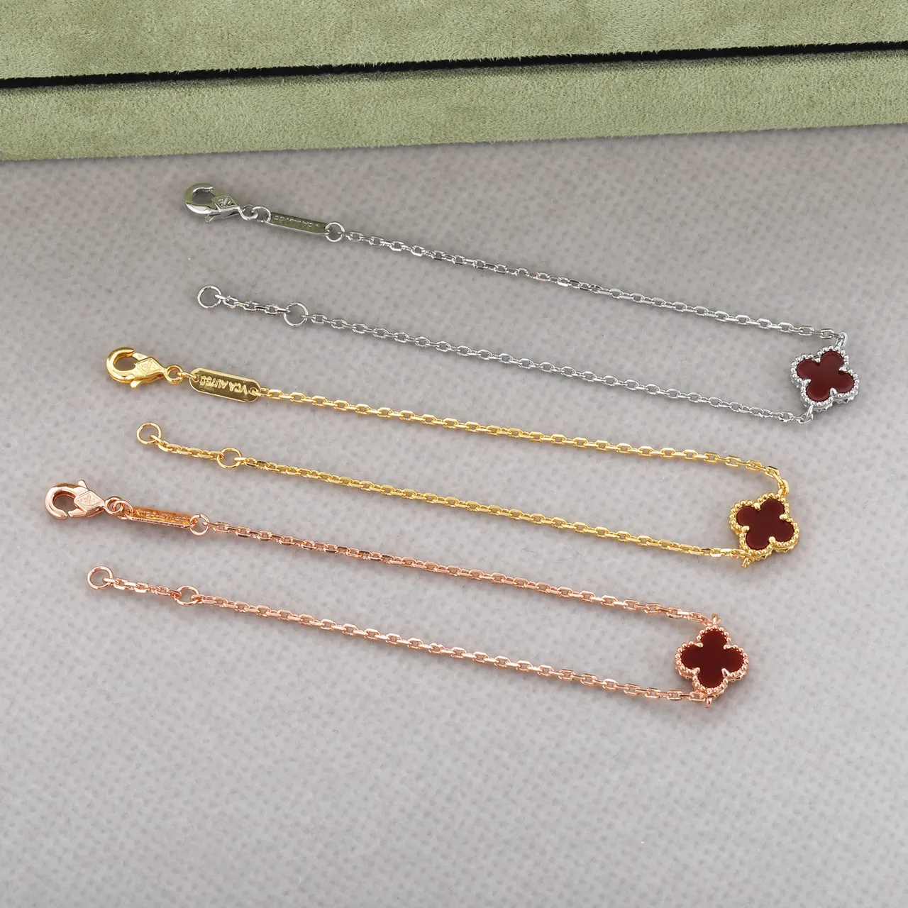 Gold Silver Thin Curb Chain Four-Leaf Clover Charm Bracelet 7