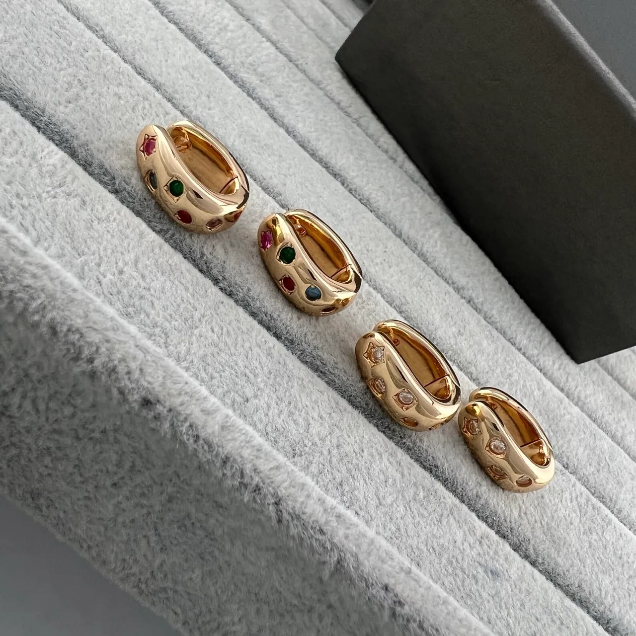 Gold-Tone Multigem Hinged Oval Rings 6