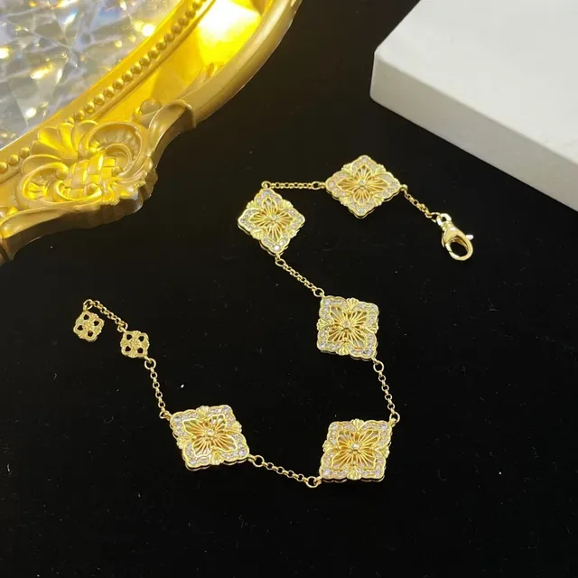 Gold-Tone Quatrefoil Mother-of-Pearl Inlay Floral Motif Bracelet 4