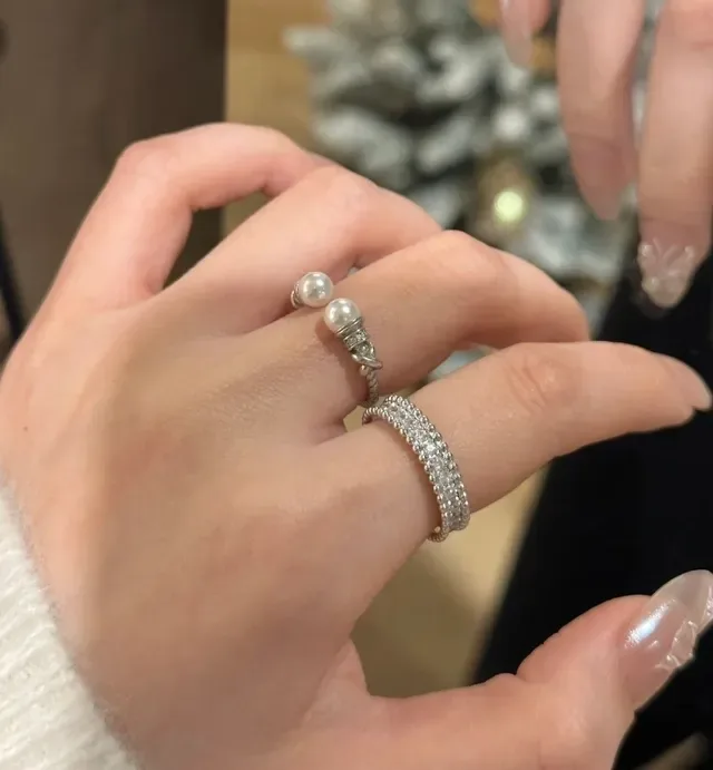Gold-Toned Twisted Rope Double Pearl Open Ring 9