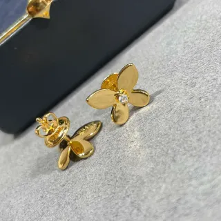Gold Transparent Four-Petal Flower Earrings