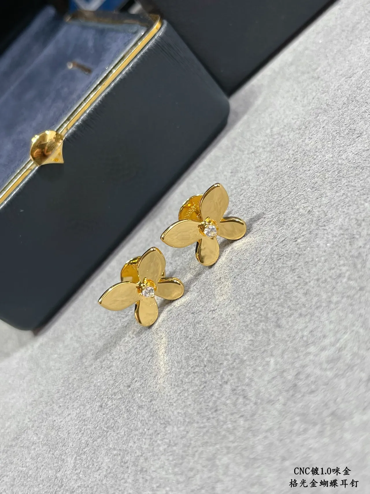 Gold Transparent Four-Petal Flower Earrings 4