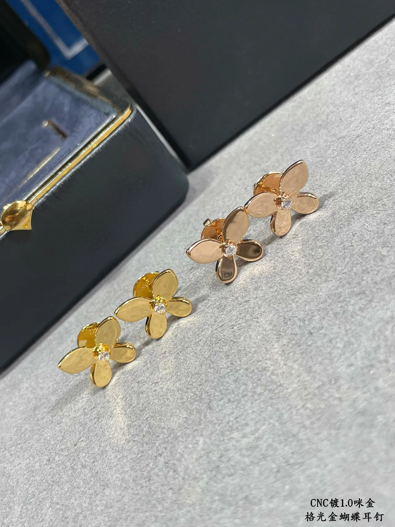Gold Transparent Four-Petal Flower Earrings 8