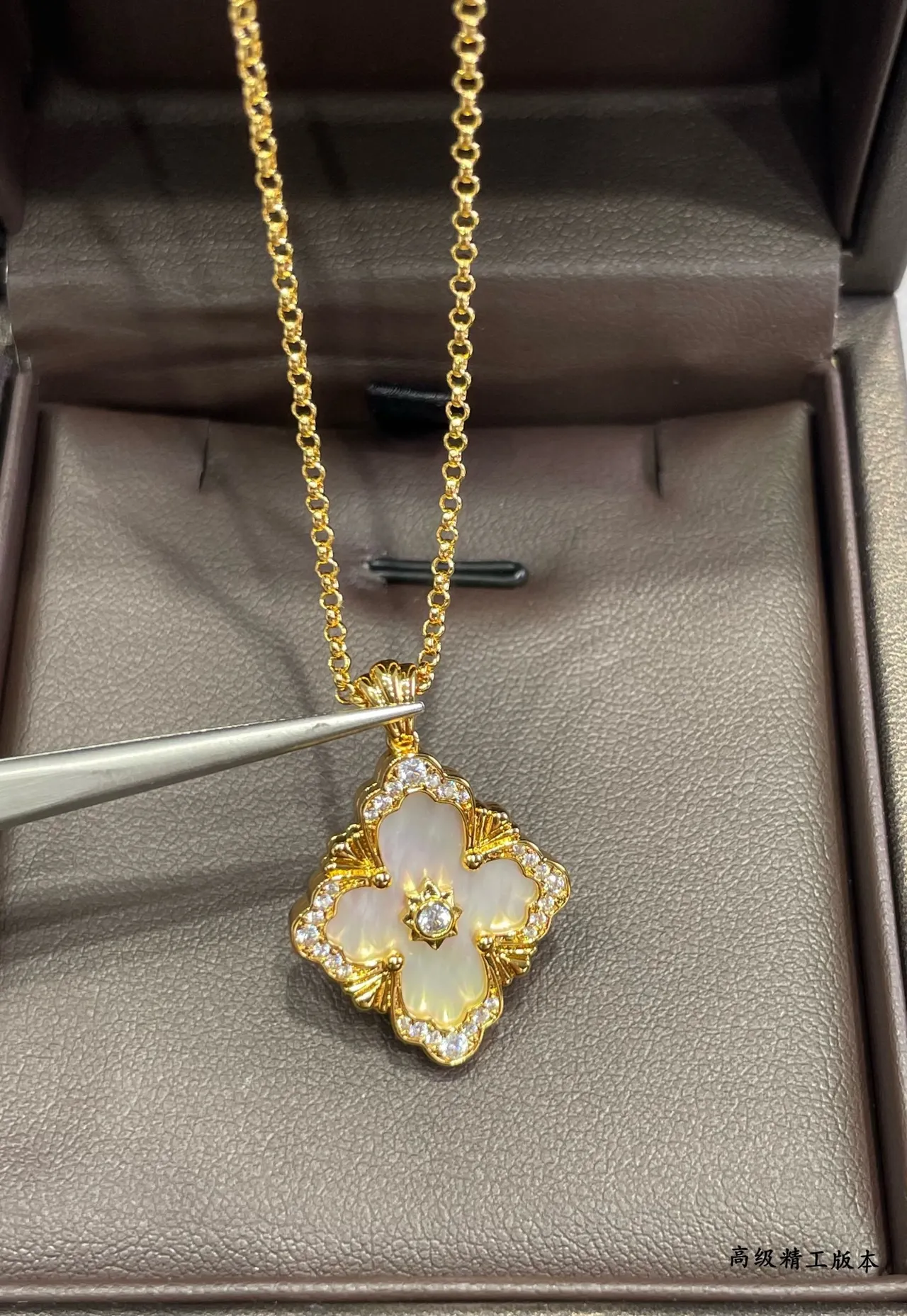 Gold White Filigree Quatrefoil Floral Pendant Necklace 3