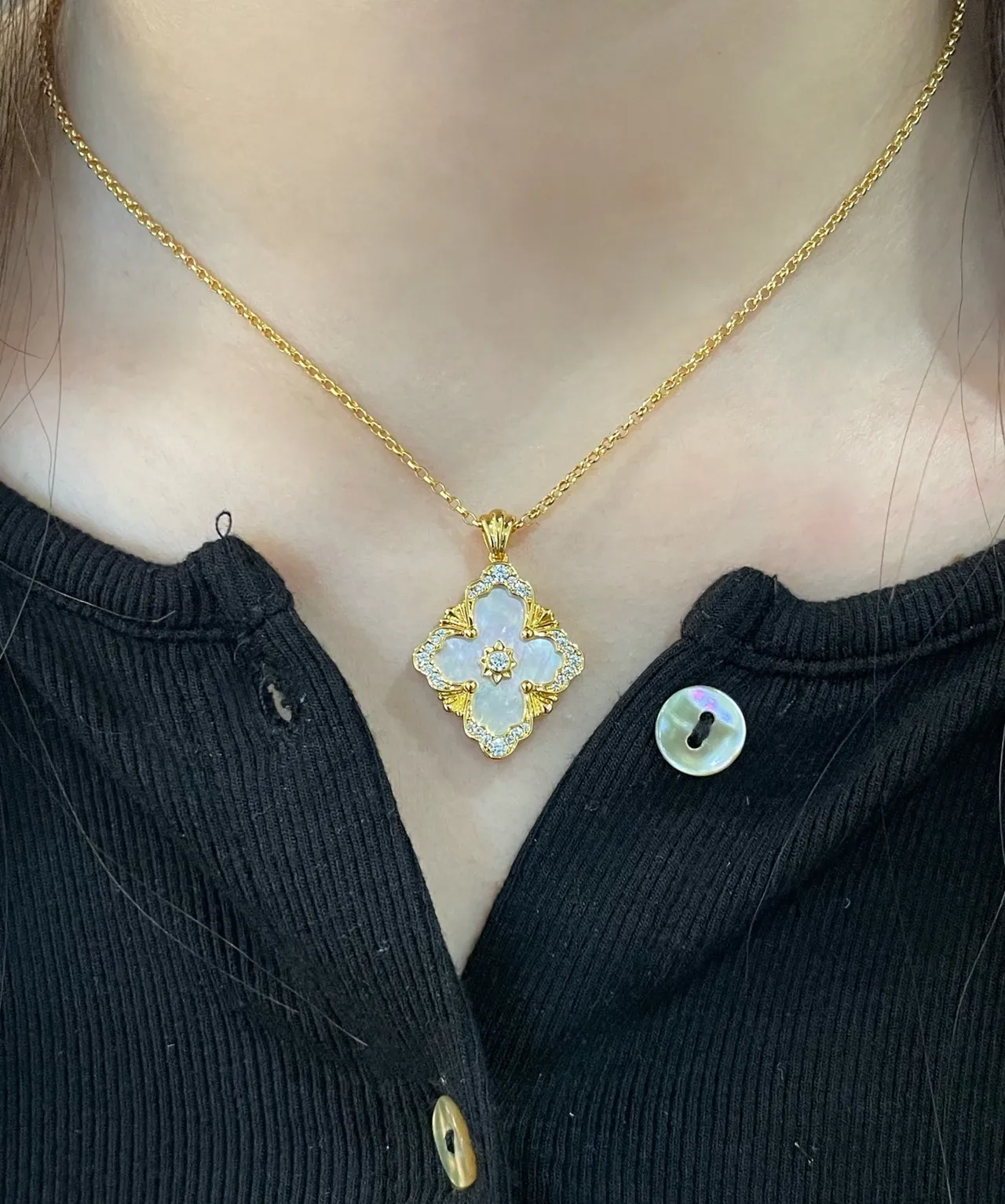 Gold White Filigree Quatrefoil Floral Pendant Necklace 9