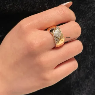 Gold White Geometric Faceted Band Pavé-Set Stones Ring