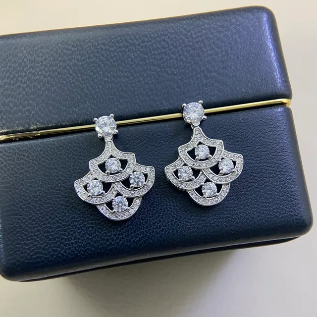 Graff Fan-Tiered Pavé Diamond Drop Earrings 4