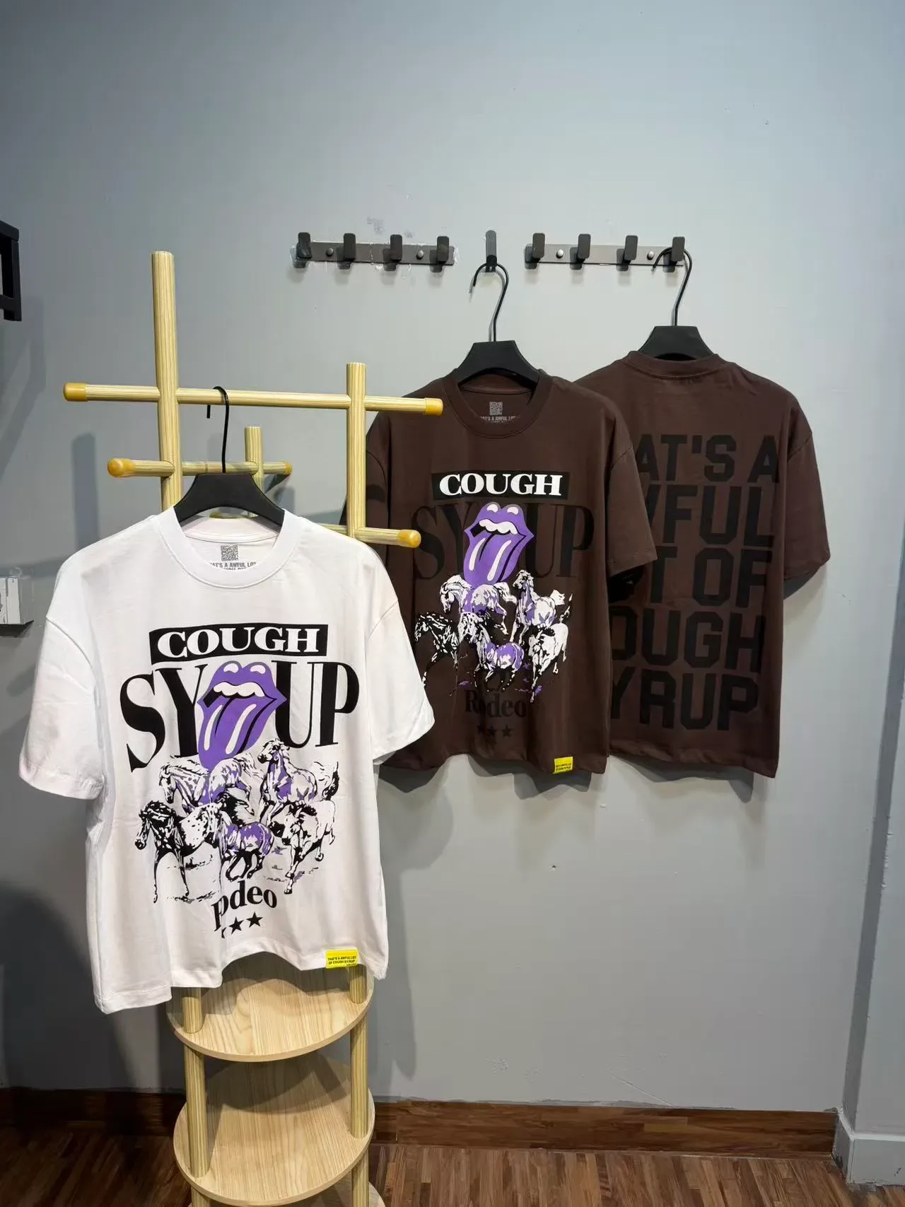 Graphic Print Crew Neck Short Sleeve T-Shirt 8