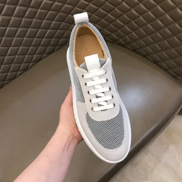 Gray and Black Mesh-Suede Panelled Low-Top Lace-Up Sneaker 4