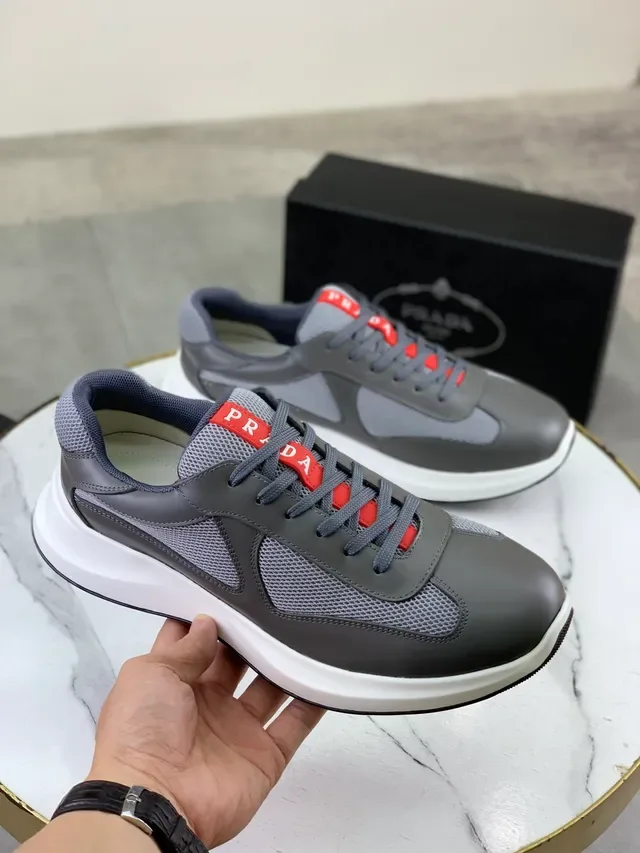 Gray White Low-Top Mixed-Material Upper Sneakers 4