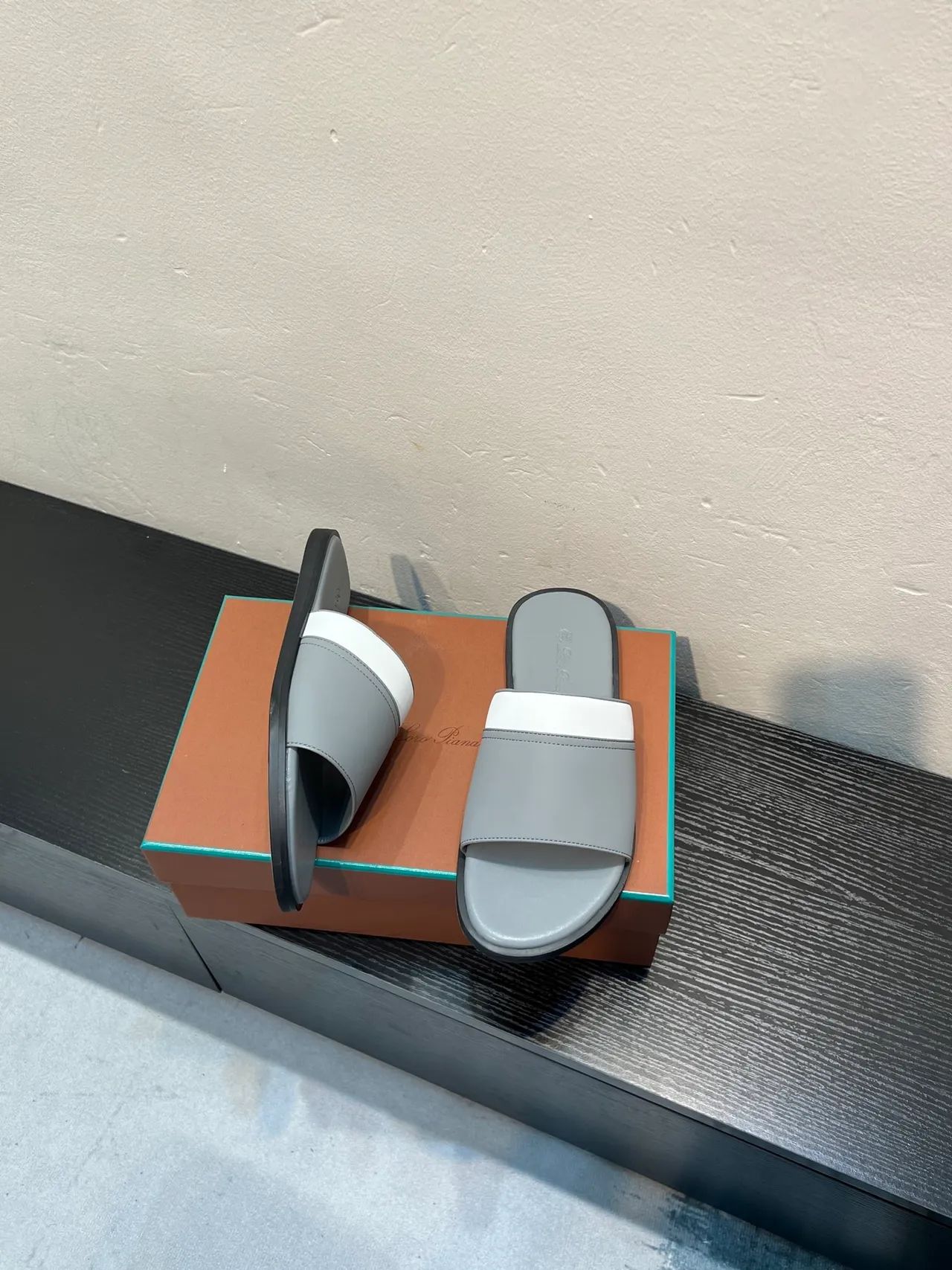 Gray White Two-Tone Leather-Like Upper Slippers 4
