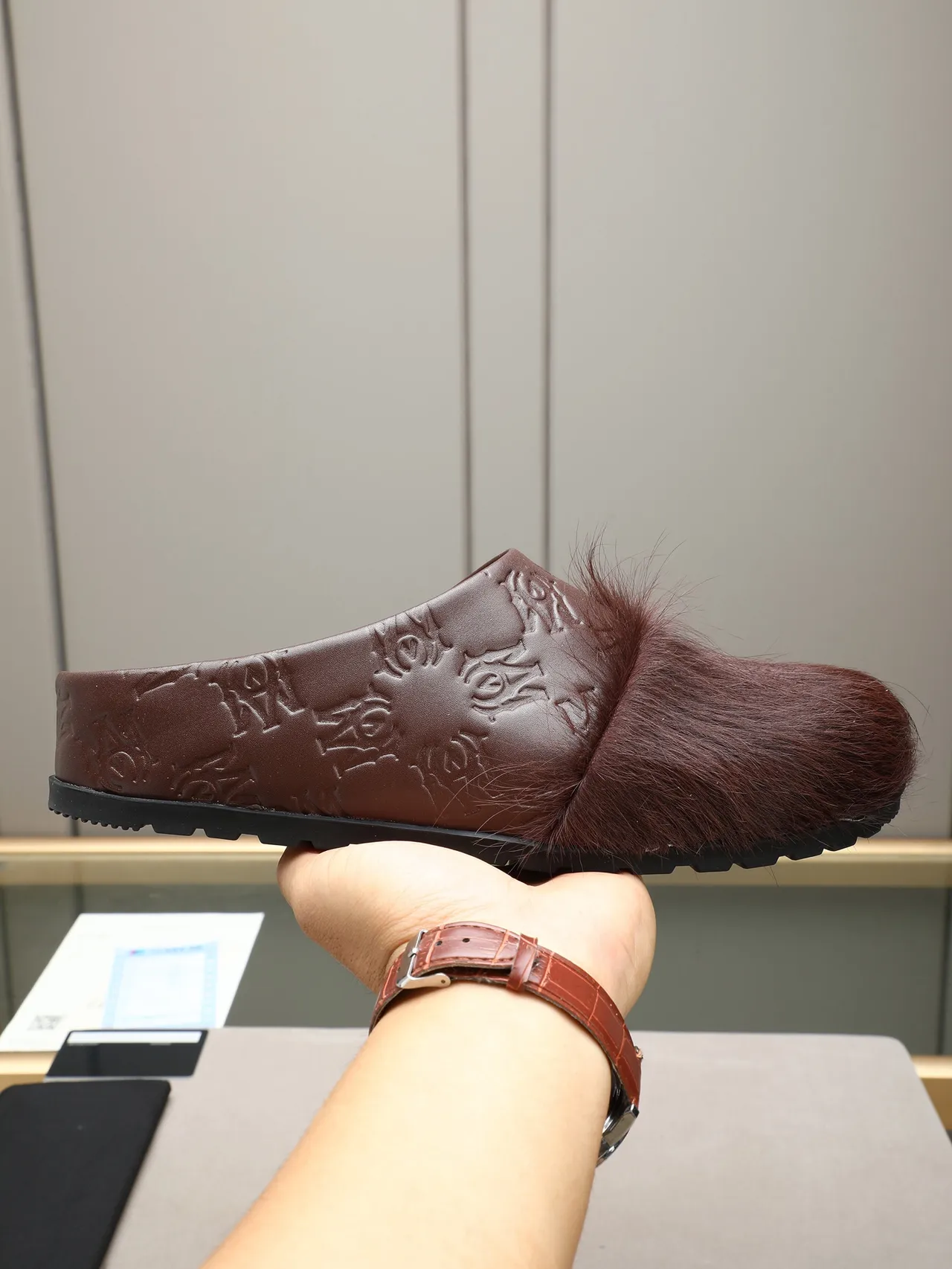 Green Black Embossed Leather Upper Shearling Fur Trim Slippers 9