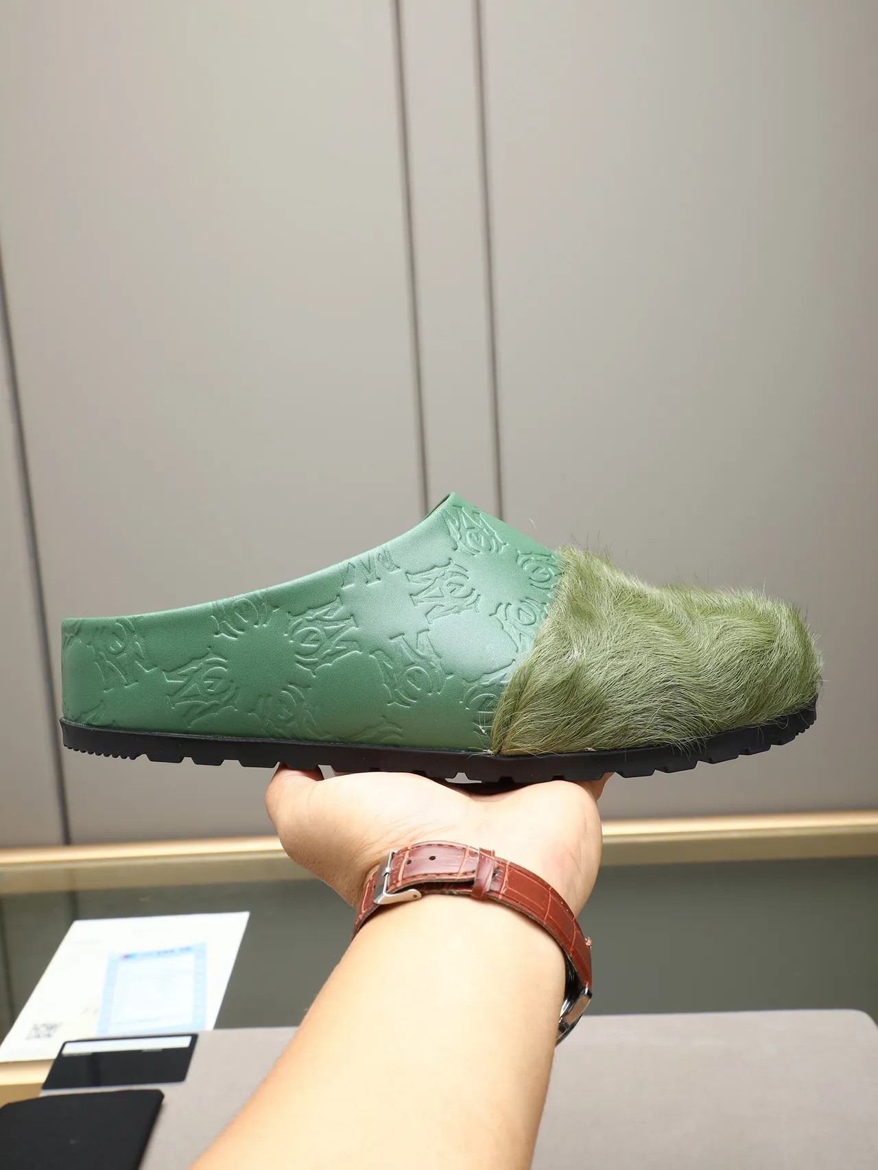 Green Black Embossed Leather Upper Shearling Fur Trim Slippers 11