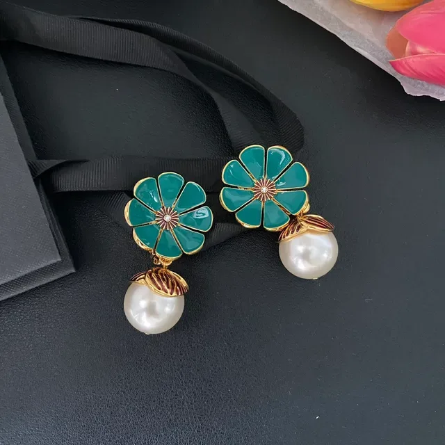 Green Gold Enamel Flower Pearl Dangle Jewelry 4
