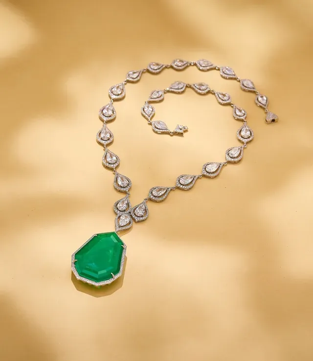 Green Silver Octagonal Centerpiece Pear-Shaped Stone Halo Necklace 1