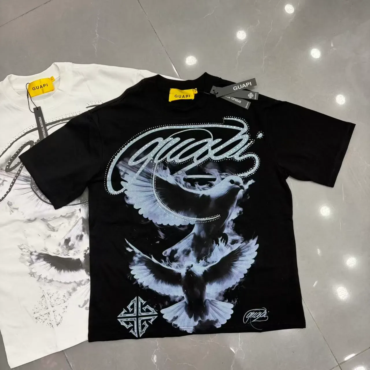 GUARI Graphic Dove Print T-Shirt 3