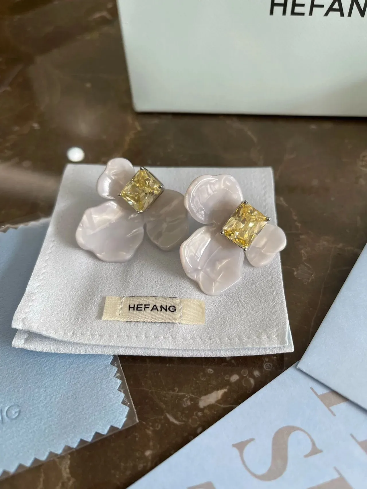 HEFANG Beige Gold Floral Motif Pearl-Like Petals Earrings 9