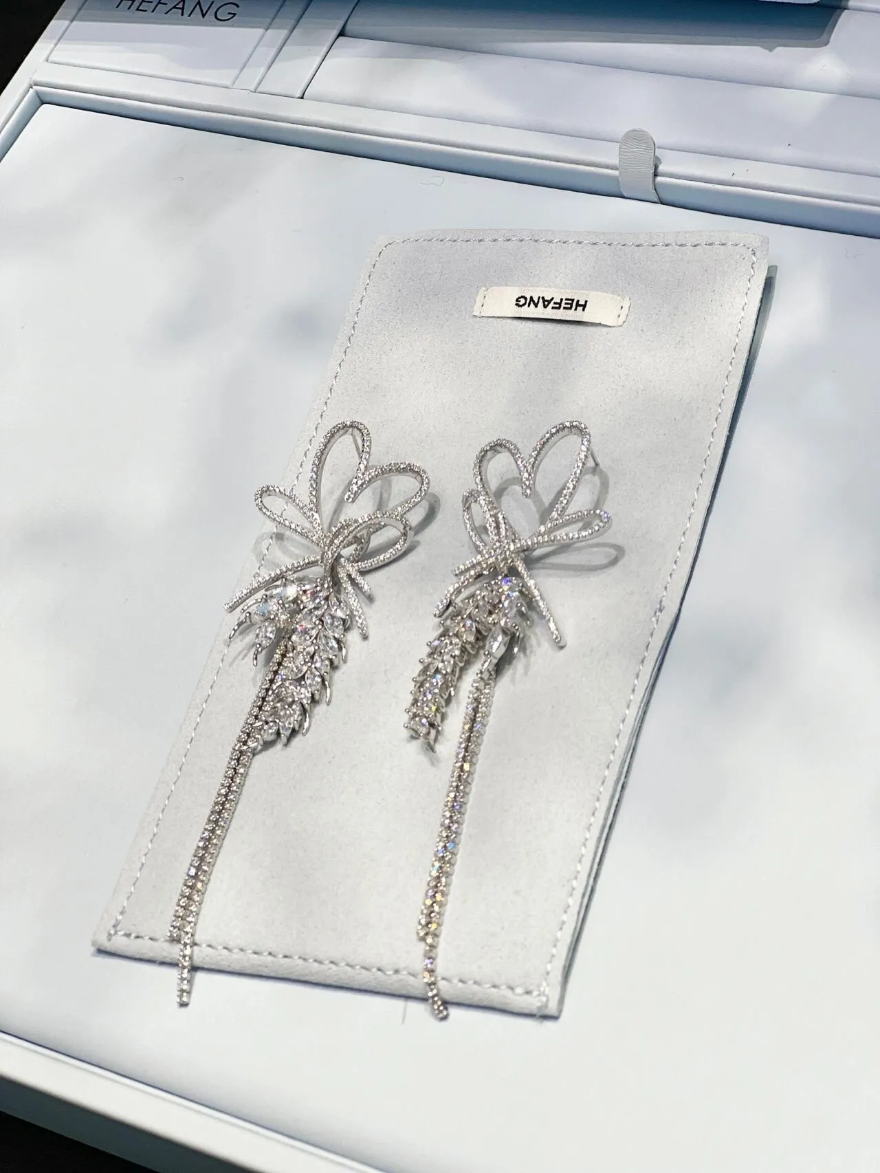 HEFANG Bow Motif Crystal Fringe Dangling Earrings 6