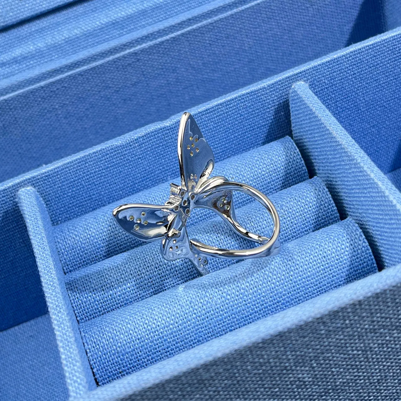 HEFANG Butterfly Pavé Gemstone Silver-Tone Ring 5