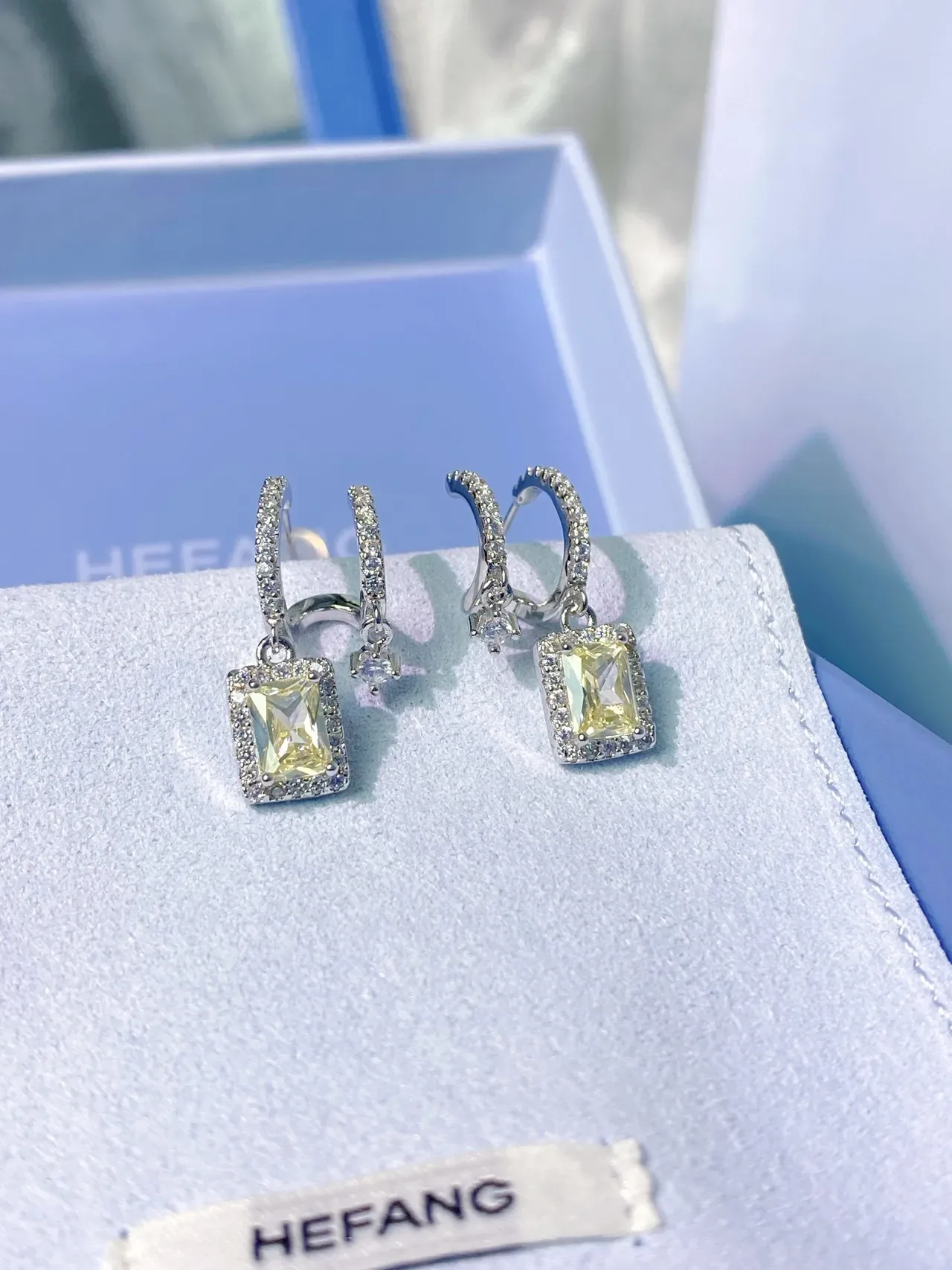 HEFANG Rectangular Yellow Gemstone Halo Pendant Necklace 9