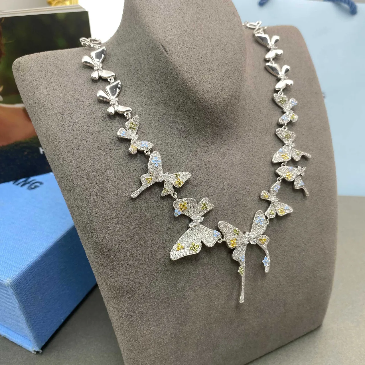 HEFANG Silver Yellow Butterfly Motif Pavé-Set Stones Necklace 7