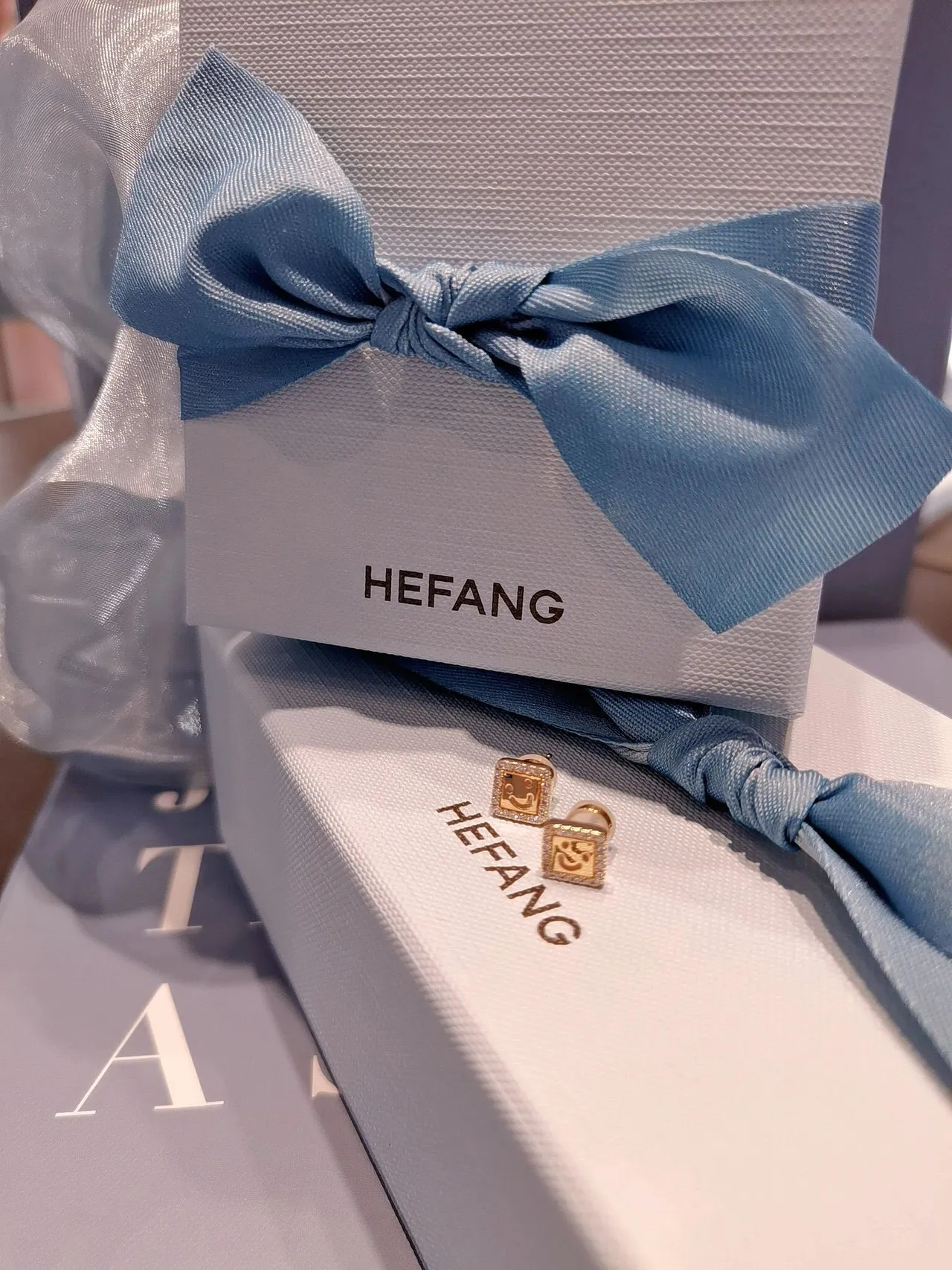 HEFANG White Gold Pearl-Beaded Necklace 9