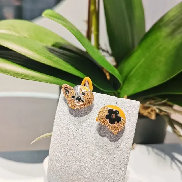 HEFANG Yellow Black Animal Motif Enamel Detailing Bracelet 9