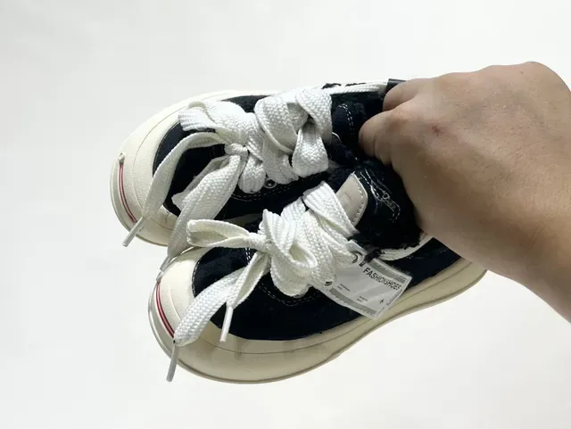 JAKOBBEAR Blue White Textured Fabric Upper Oversized Knotted Laces Sneakers 3