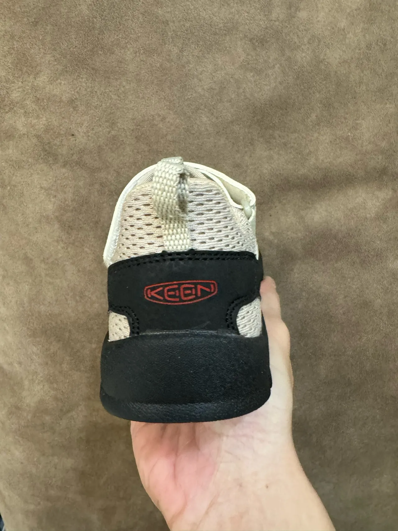 KEEN Black Beige Closed-Toe Hook-and-Loop Strap Casual Sandals 13